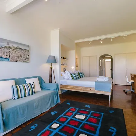 Rent4rest Beachfront Estoril