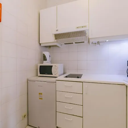 Rent4rest Beachfront Apartament Estoril