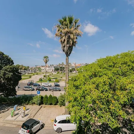 Apartment Rent4rest Beachfront *