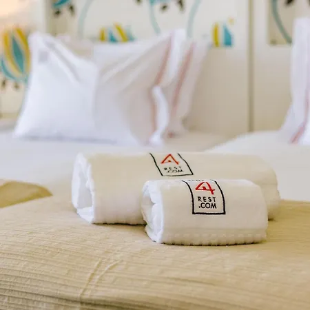 Rent4rest Beachfront 아파트 에수투릴