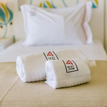 Rent4rest Beachfront 아파트 에수투릴