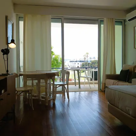 Apartamento Rent4rest Beachfront