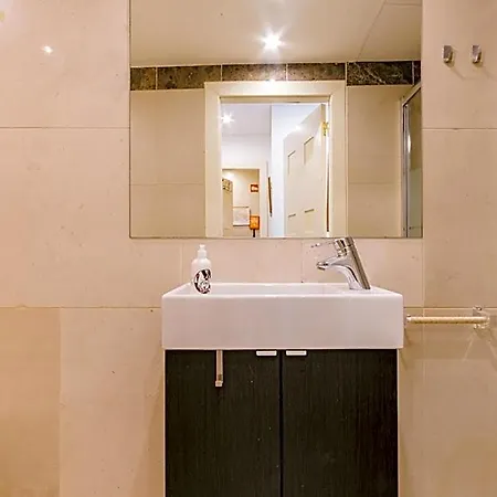 Rent4rest Beachfront Estoril