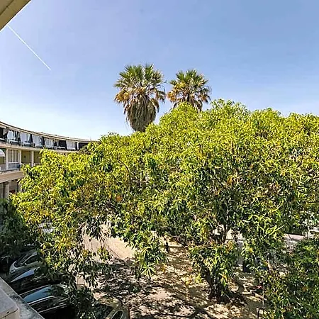 Rent4rest Beachfront 에수투릴